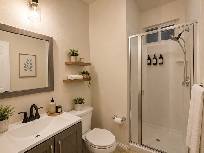 Photo - 1114 Hidden Creek Dr