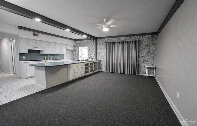 Photo - 9 N Shary Rd