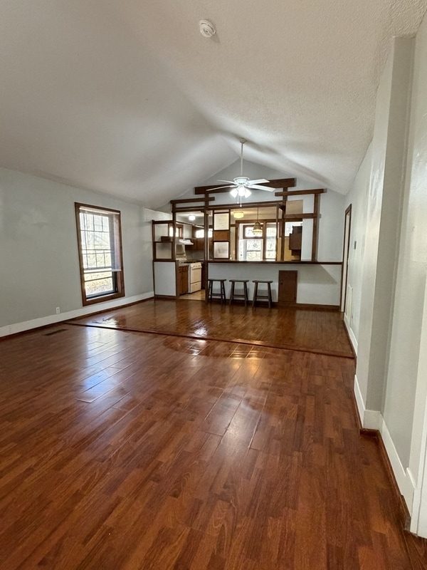 Building Photo - 416 E Huntsville Rd