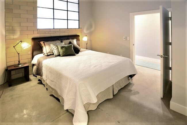 Laclede Lofts