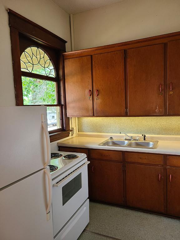Photo - 1020 2nd Ave W