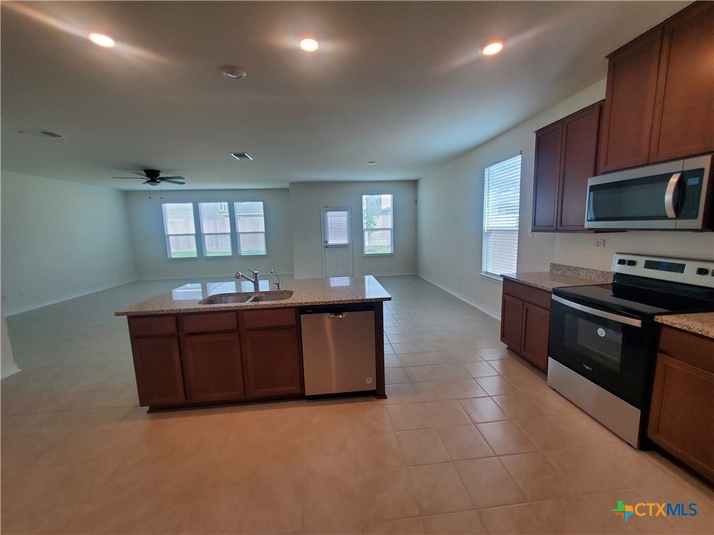 Photo - 518 Deer Crest Dr
