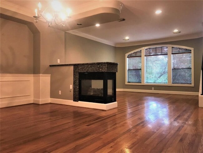 Building Photo - 2430 Dorrington St Unit C Rental