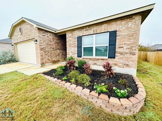 Photo - Welcome to this gorgeous 3-bedroom, 2-bath home in the heart of New Braunfels!