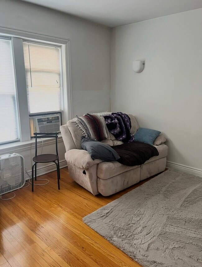 Photo - 4444 W Gunnison St Unit 3