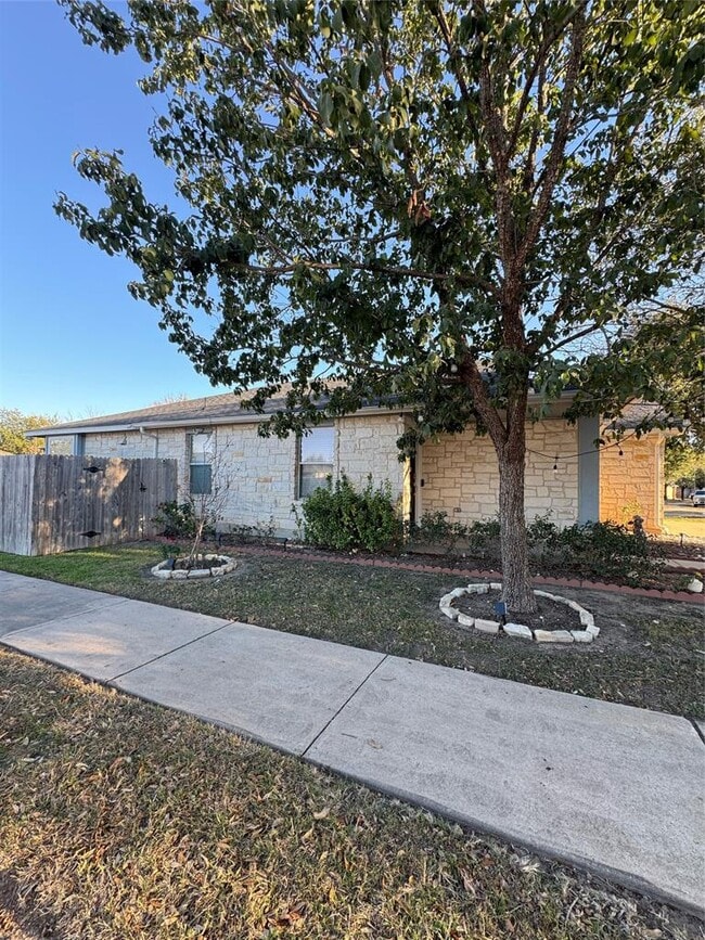 Photo - 15200 Mandarin Crossing