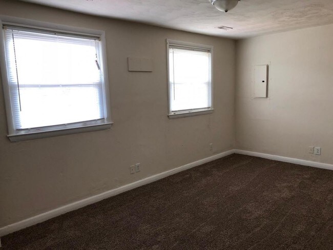 Photo - 746 Lexington Ave