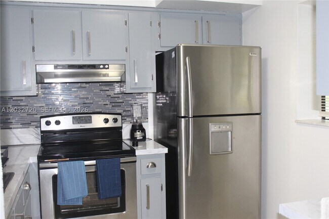 Photo - 3500 Gateway Dr Unit 103