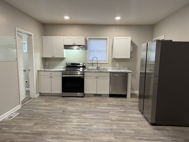 Photo - 821 Hazard Ave