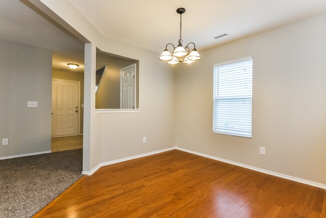 2236 Ballston Pl