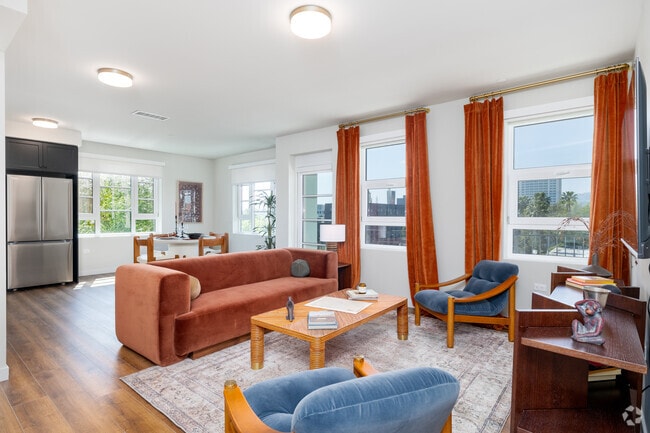 Interior Photo - The Baxter