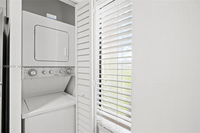 Photo - 1025 Coral Club Dr Unit 1025