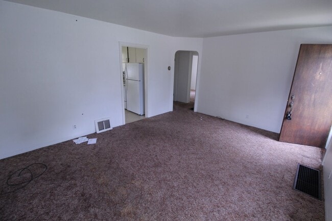 Photo - 924 E 39th Ave