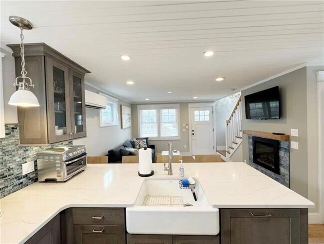 Photo - 21 Warren Ave