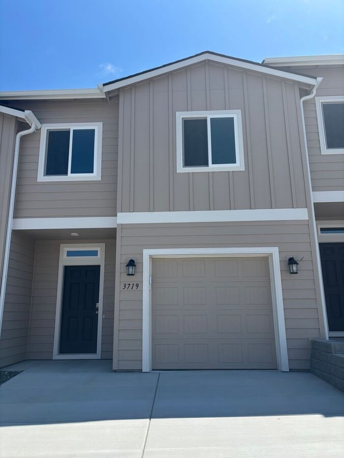 Brand New Townhome! - Brand New Townhome!