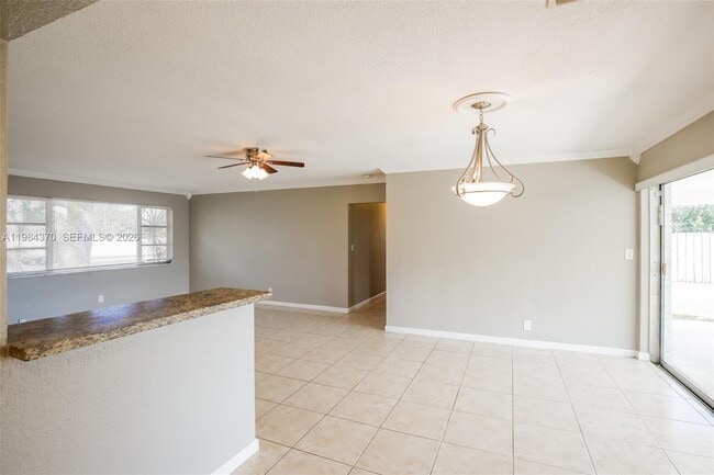 Photo - 4314 Taft St