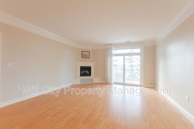 Photo - 5 Sally Sweets Way