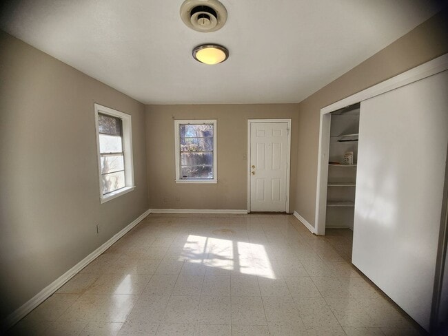 Photo - 2432 Highland Ave