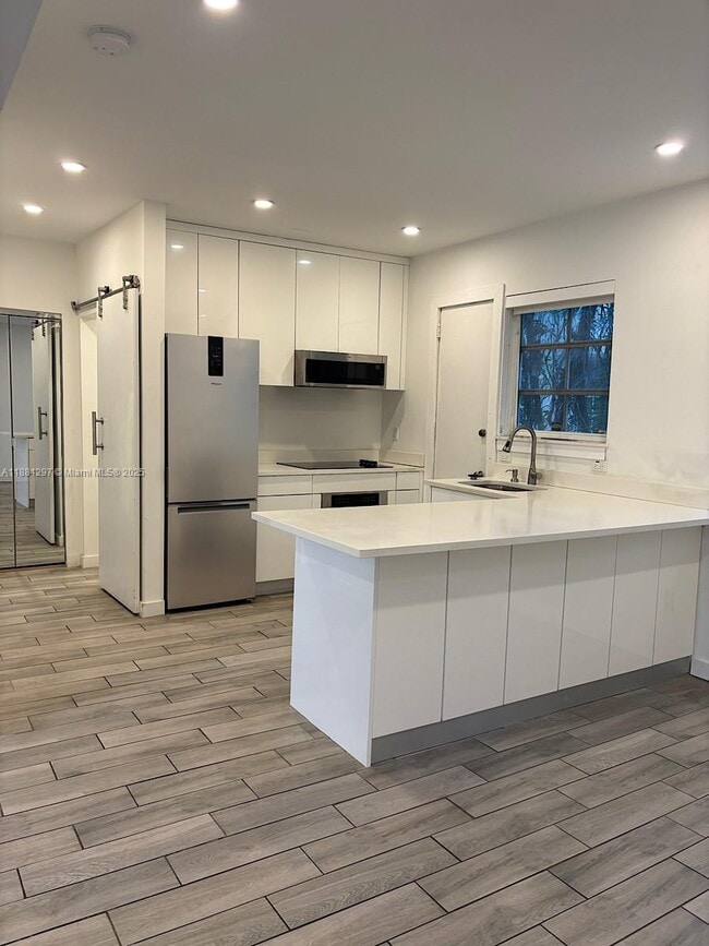 Photo - 1605 Lenox Ave. Unit 1605-7