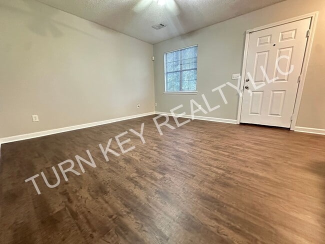 Photo - Townhome for rent in Grayson Valley **PRICE DROP**