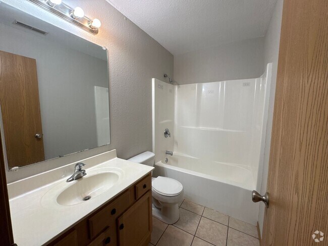Building Photo - 21/23/25 Boone Crossing Drive Unit 25 Boone Crossing Drive Rental