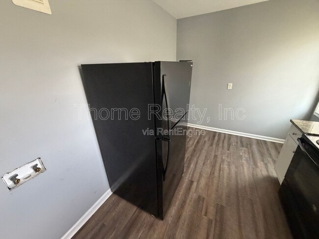 Photo - 700 Pinehaven Dr
