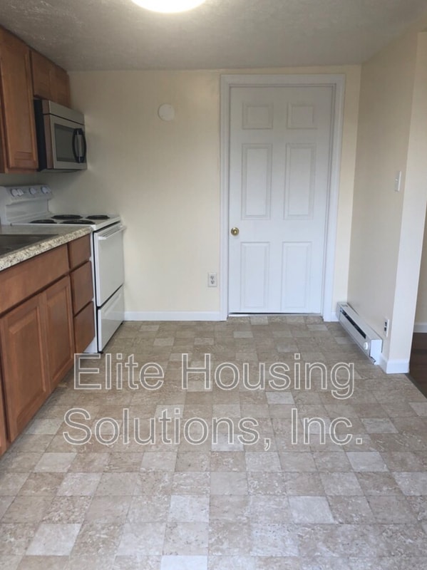 Photo - 204 Maple Ave