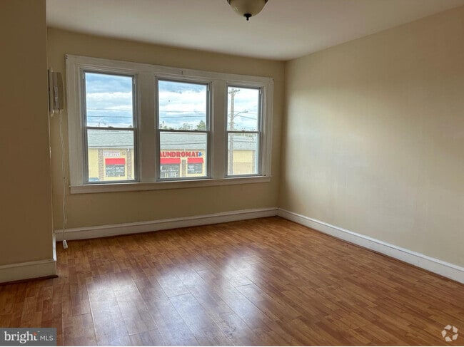 Building Photo - 7607 Torresdale Ave Unit 2nd floor Rental