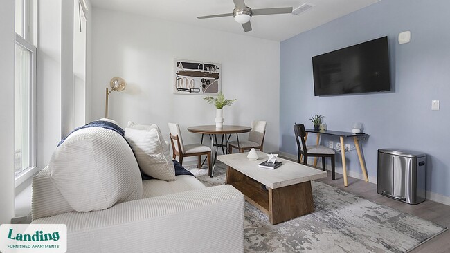 Photo - 1148 N Main St Unidad 233.1411814