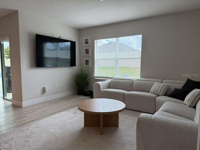 Photo - 33412 Country House Dr