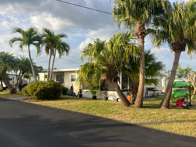 Building Photo - 149 Orange Harbor Dr Rental