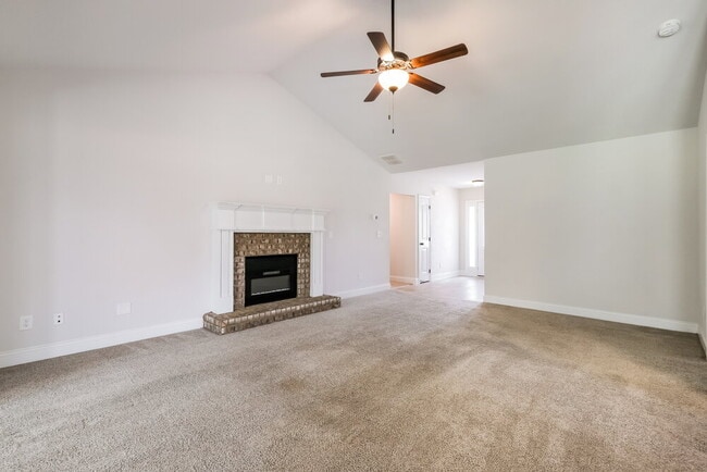 Photo - 74 Heartland Cir