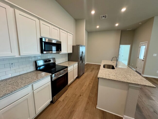 Photo - Stunning 4x2.5 Luxury Duplex in Buda, TX!