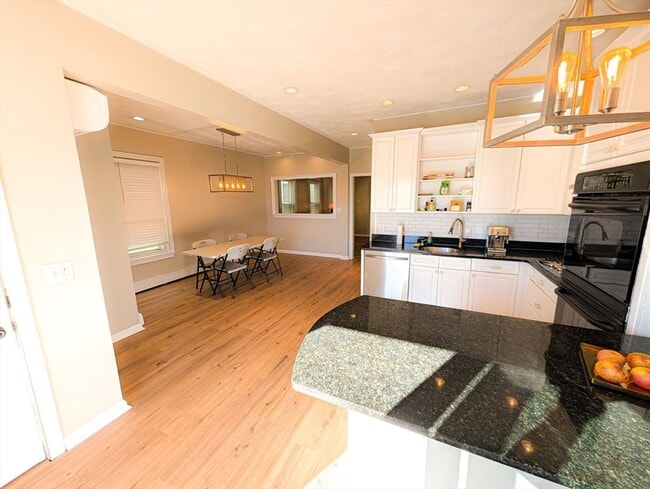 Photo - 103-105-105 Homer St Unit 2