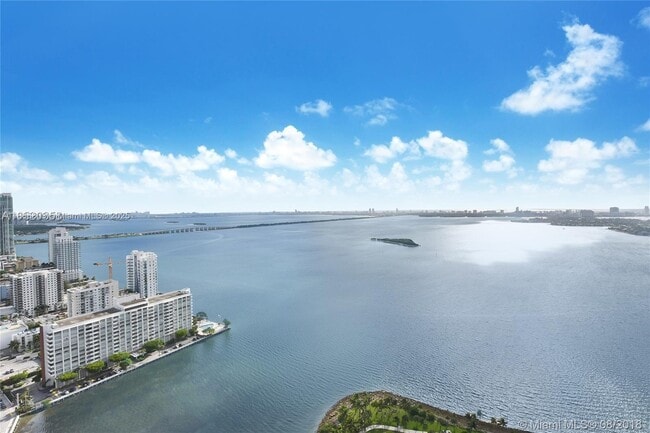 Photo - 1900 N Bayshore Dr Unidad 4112