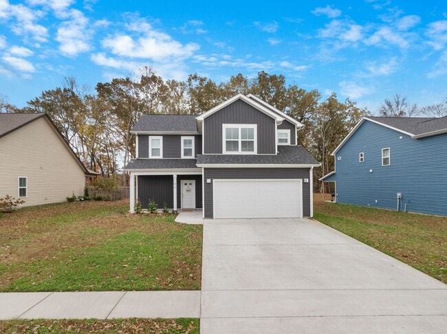 Photo - Pet Friendly Three Bedroom!