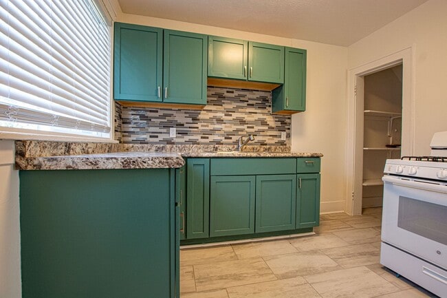 Building Photo - 106-108 38th St Unit 106