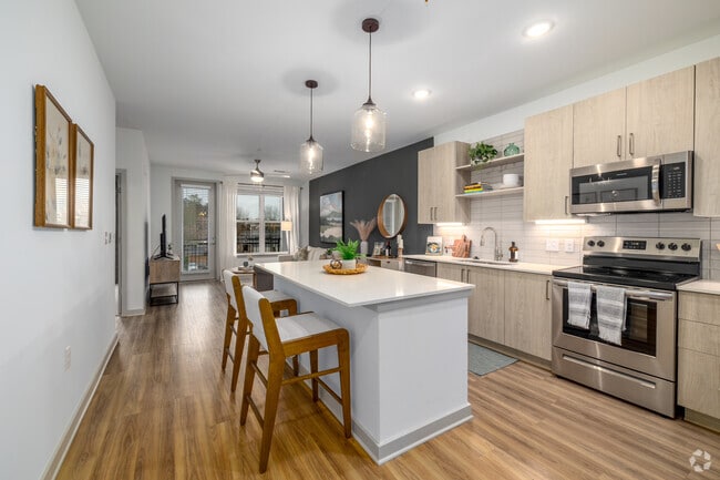2BR, 2BA