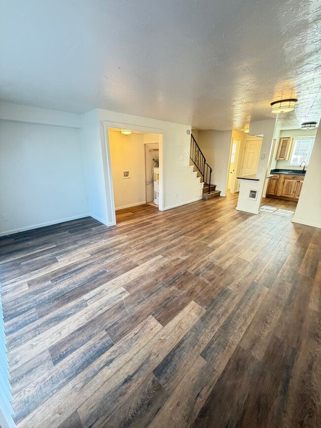 Photo - 2 Bedroom Town House!