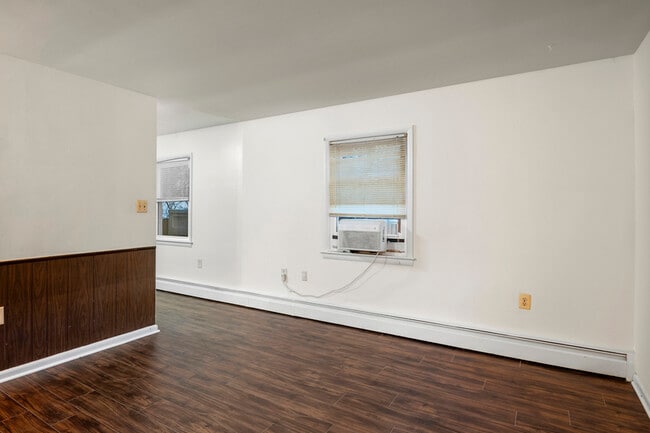 Photo - 9329 Old Scaggsville Rd