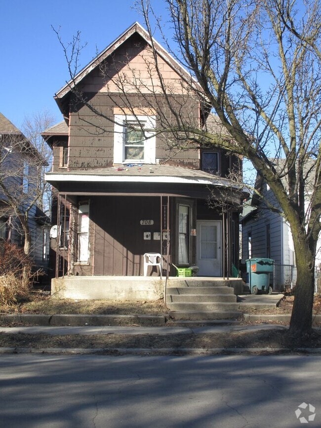 Building Photo - 708 W Jackson St Unit 2 Rental