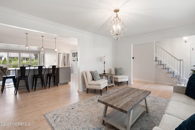 Photo - 1204 Holly Pl