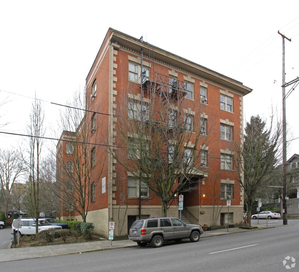 The Victoria - The Victoria Apartments