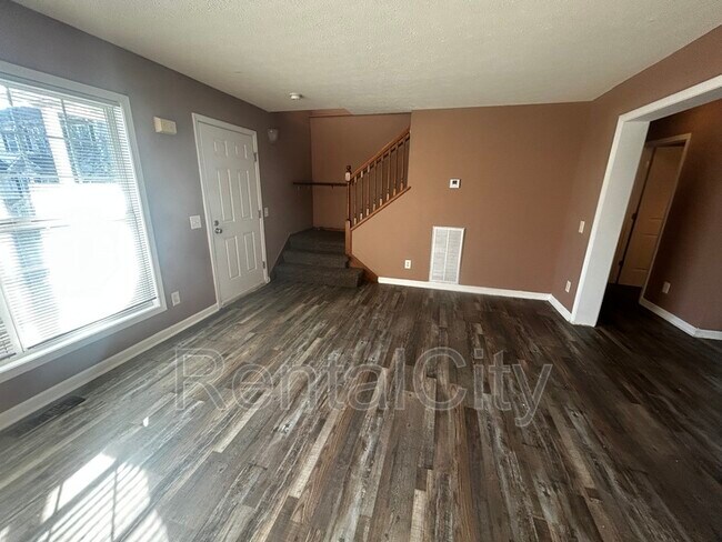 Photo - 153 Cloverdale St