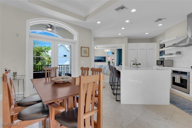 Photo - 684 10th Ave S Unit D1