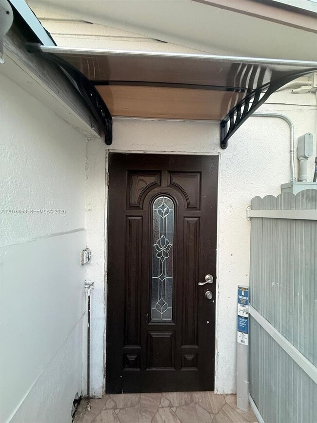 Building Photo - 500 E 54th St Unit B