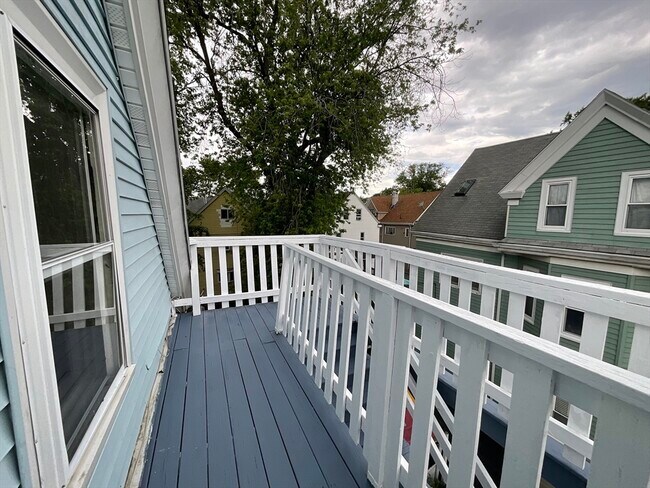 Photo - 97 Morrison Ave Unit 3