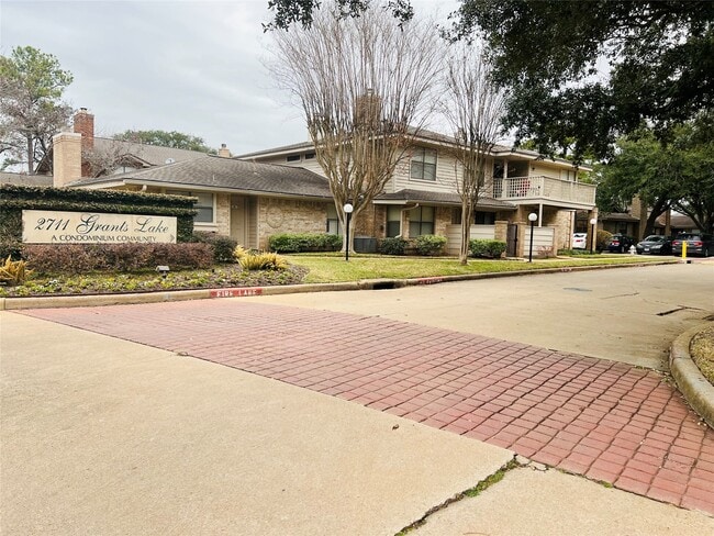 Photo - 2711 Grants Lake Blvd Unidad 152