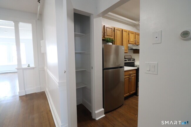 Photo - 187 Bank St Unit 302