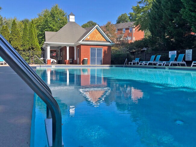 Photo - 108 Stuart Castle Way SE